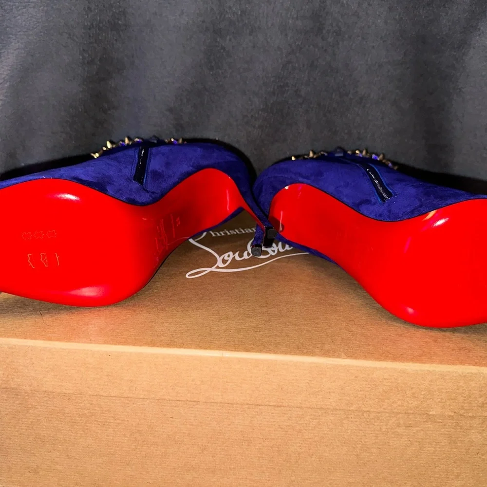 Christian Louboutin - Picture 5 of 10